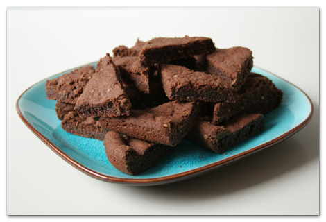 chocolate-almond-shortbread5.jpg